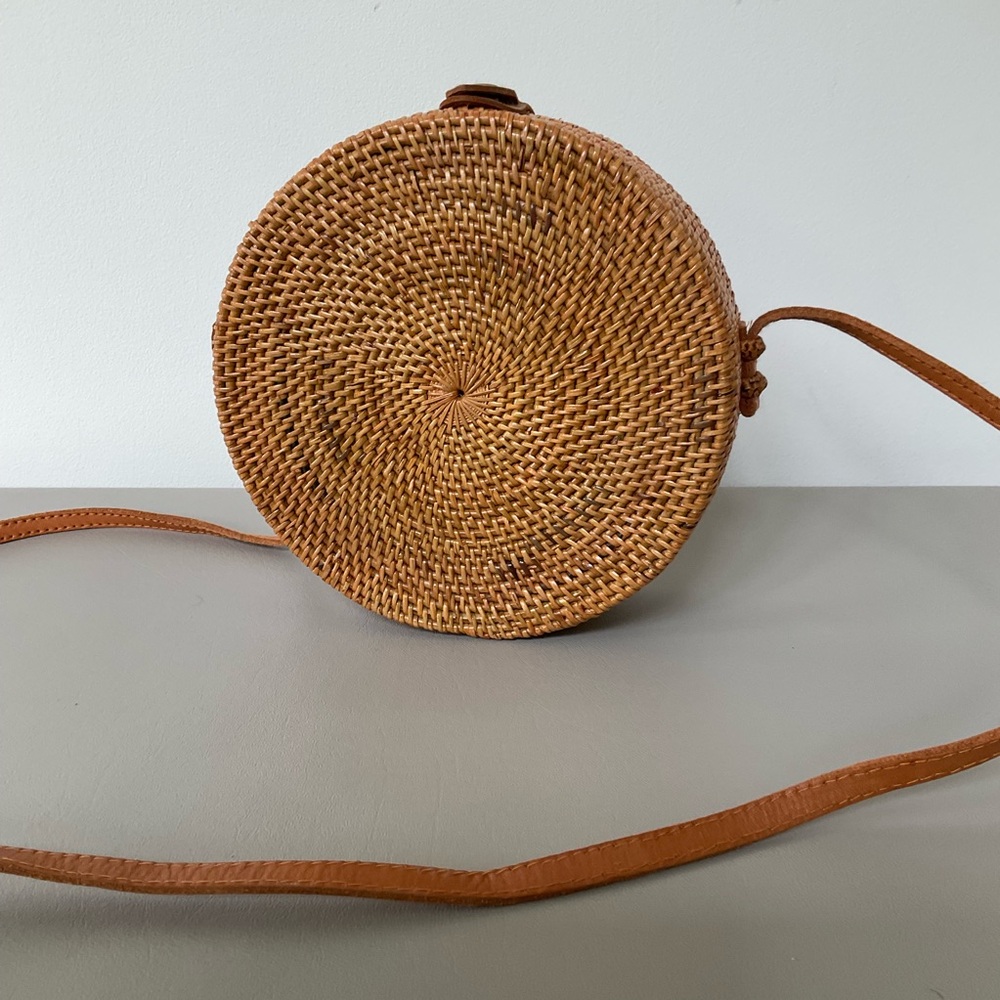 Amerii Round Ratten Crossbody Bag - Picture 6 of 8